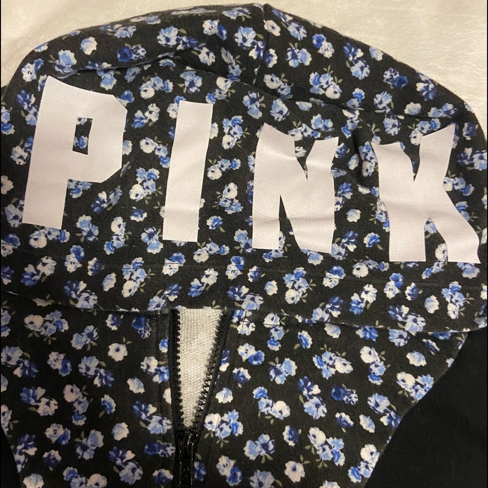 PINK Victoria's Secret Black and White Floral Jacket and Shorts Set - Picture 3 of 6